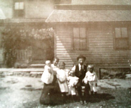 Ochsner Family 1899